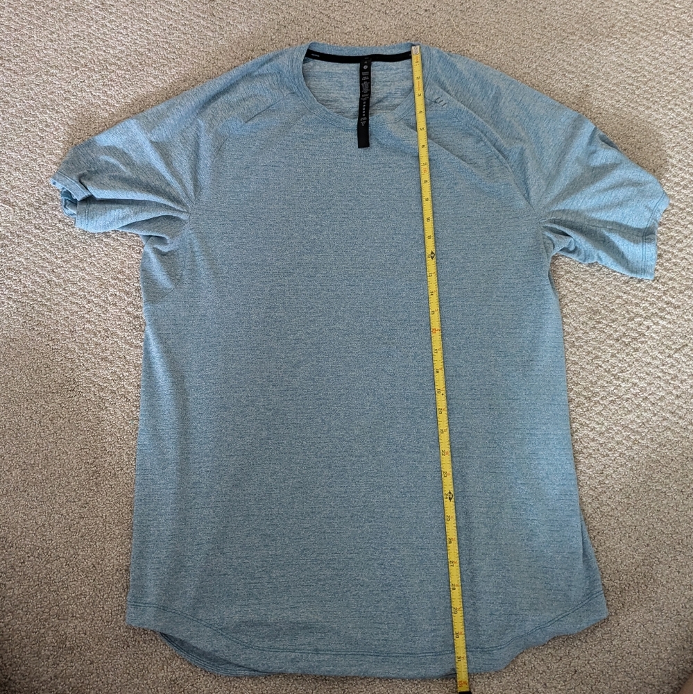 Lululemon Men’s Drysense Short Sleeve Workout Shirt - Blue - Size XL